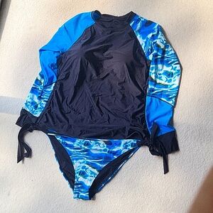 Amazon Rashguard with Bikini Tie Bottom 2XL